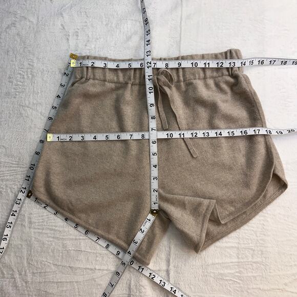 Lisa Yang Kiyo Tonal Track 100% Cashmere Sweater Shorts Sz 1 Small Medium Sand - Picture 7 of 11
